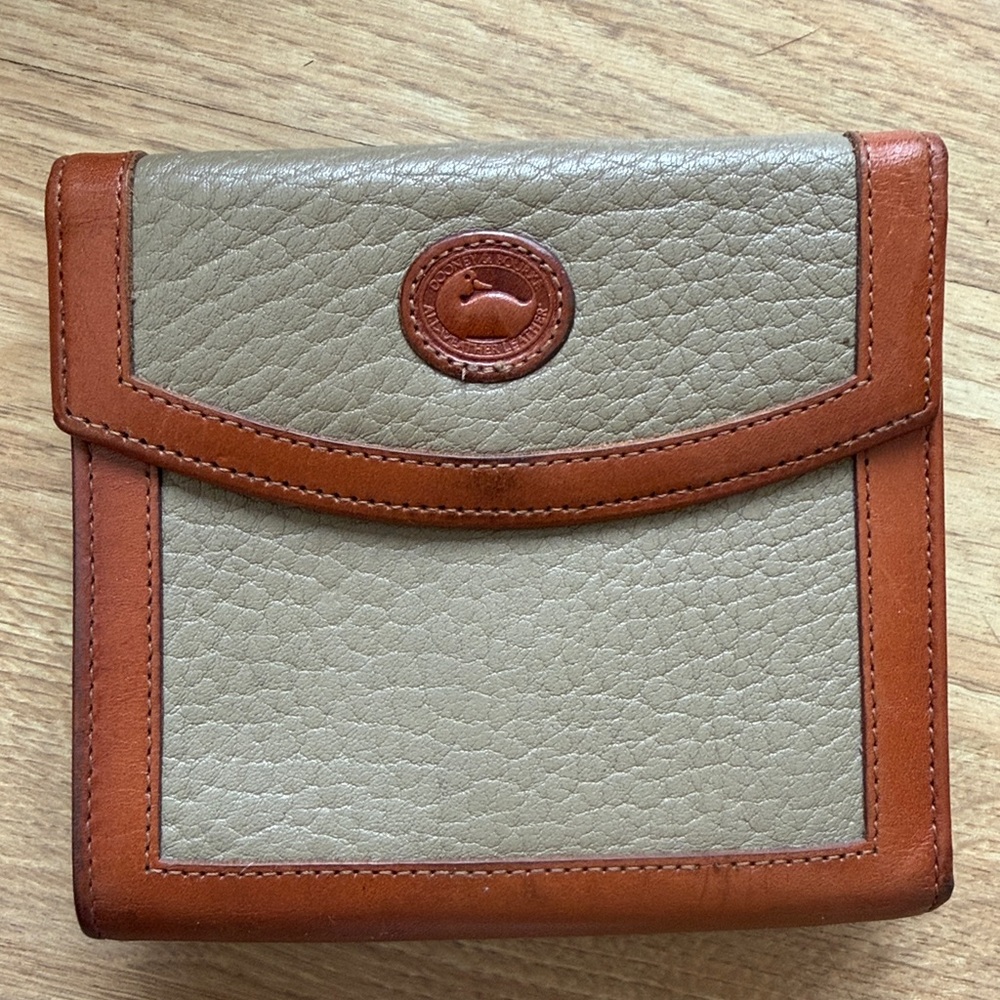 Dooney & Burke Vintage Taupe Pebbled Leather Crossbody Bag w/ Matching Wallet - Picture 4 of 10